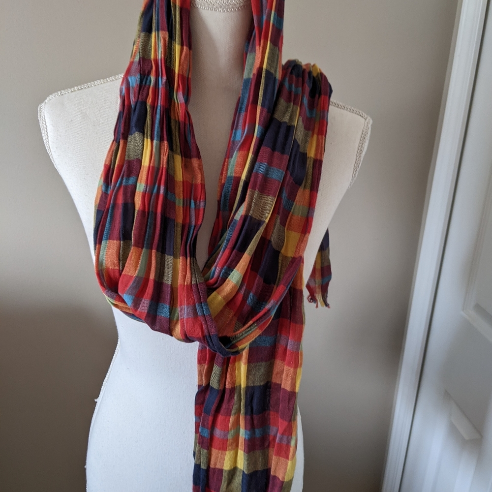Scarves - Picture 8 of 10